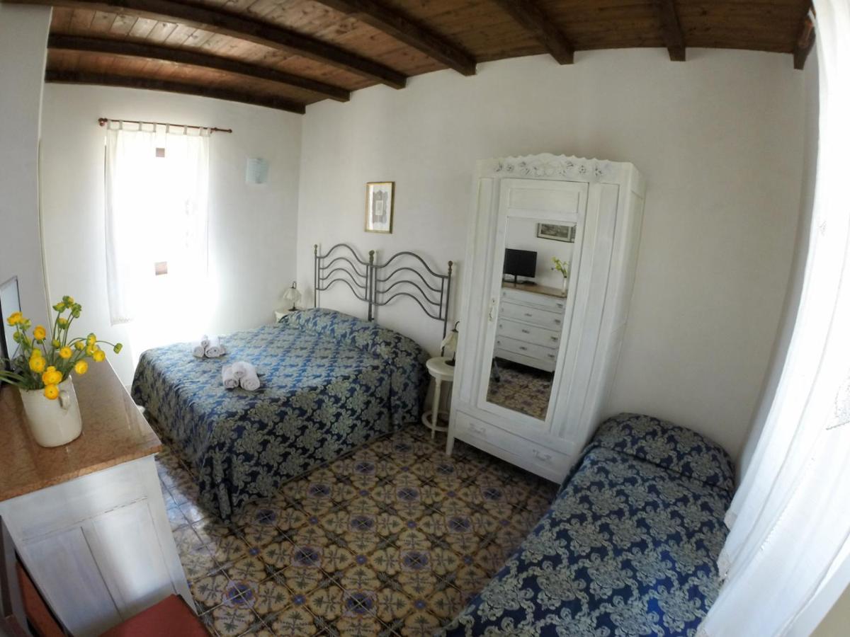 לינה וארוחת בוקר אקטה Casale Rocca Fiorita מראה חיצוני תמונה