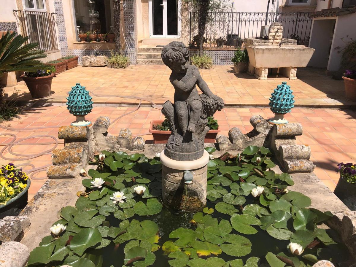 לינה וארוחת בוקר אקטה Casale Rocca Fiorita מראה חיצוני תמונה